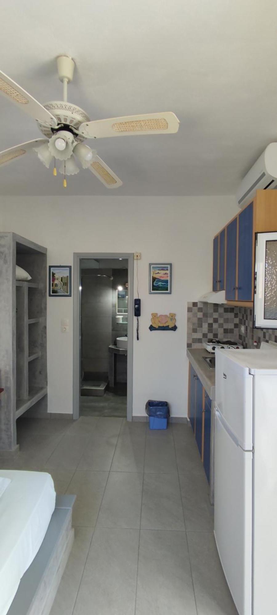 Porto Apergis Aparthotel Agios Ioannis  Exterior photo