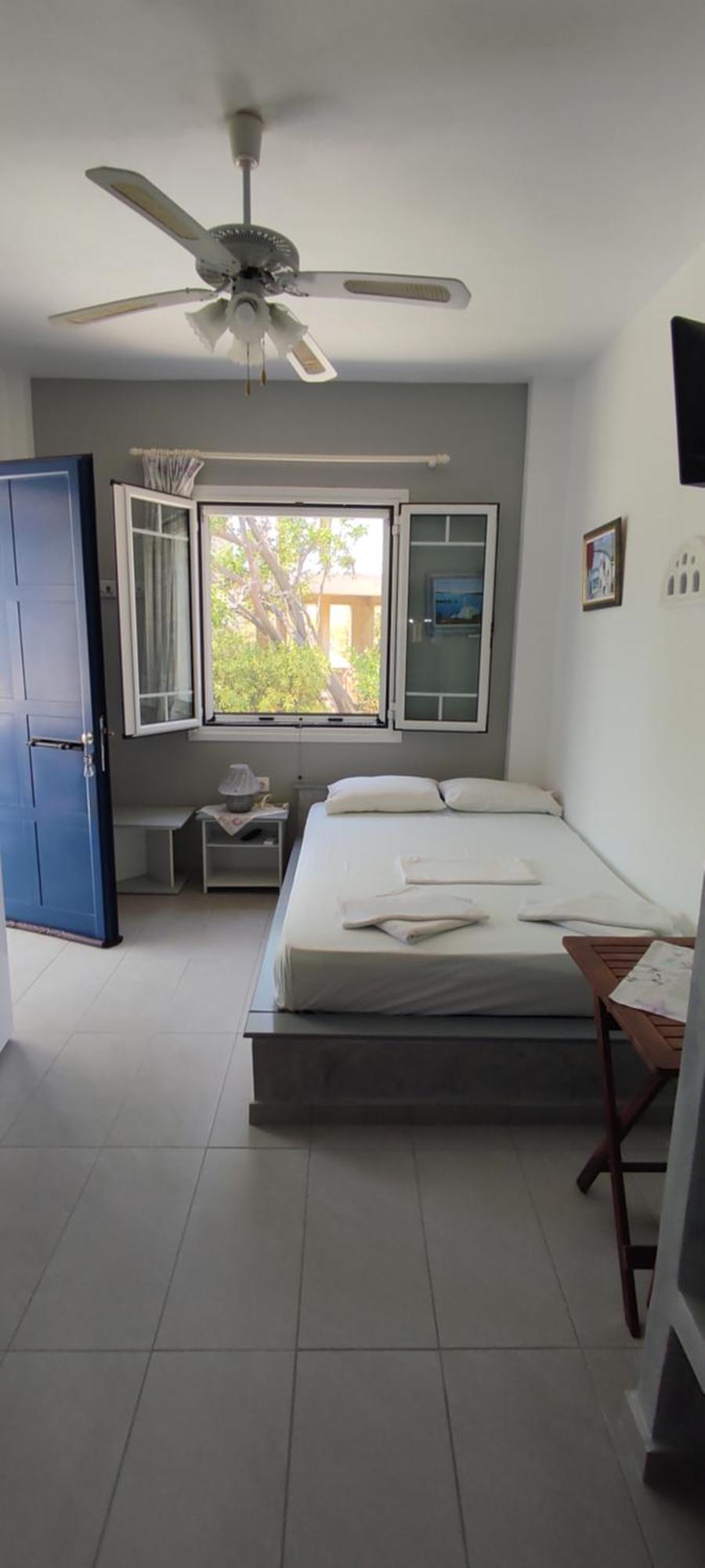 Porto Apergis Aparthotel Agios Ioannis  Exterior photo